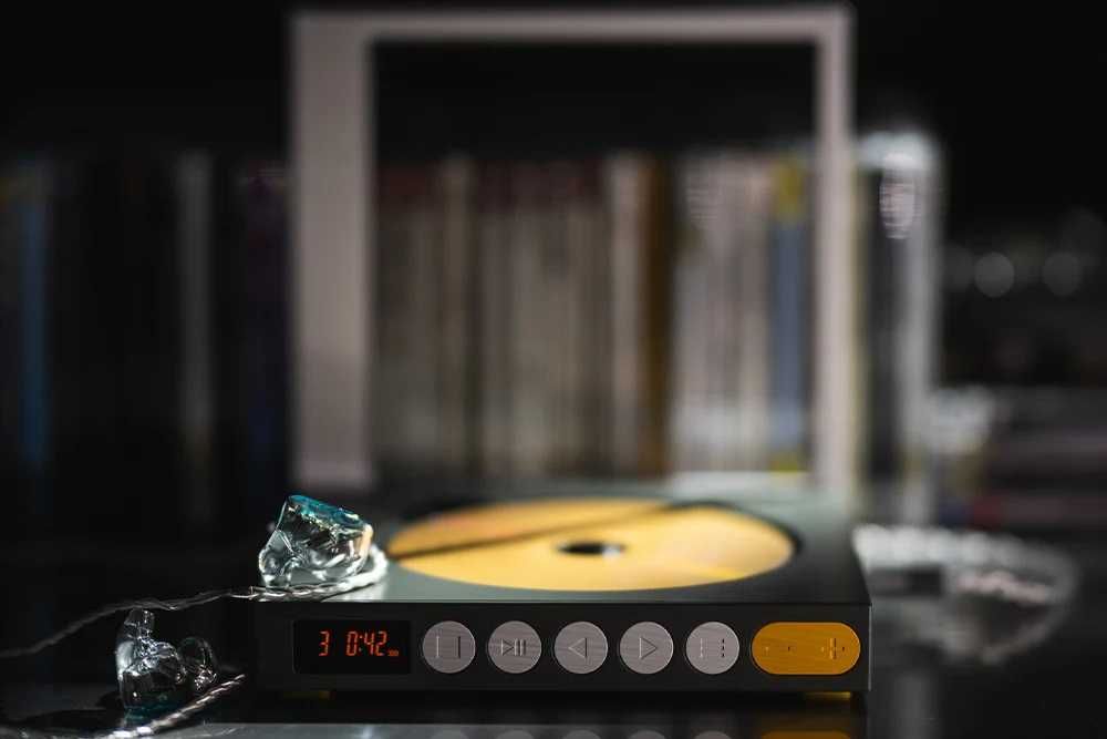 ⇒ Moondrop Discdream 2 - портативный дисковый CD плеер с усилителем