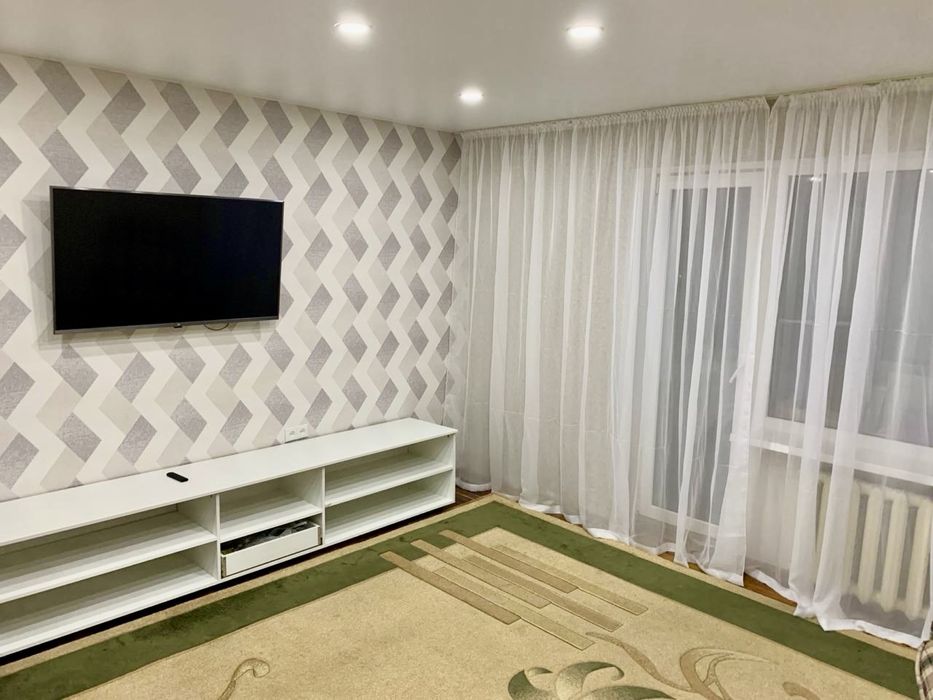 Продається 3к квартира з роздільними кімнатами . Бородинський .