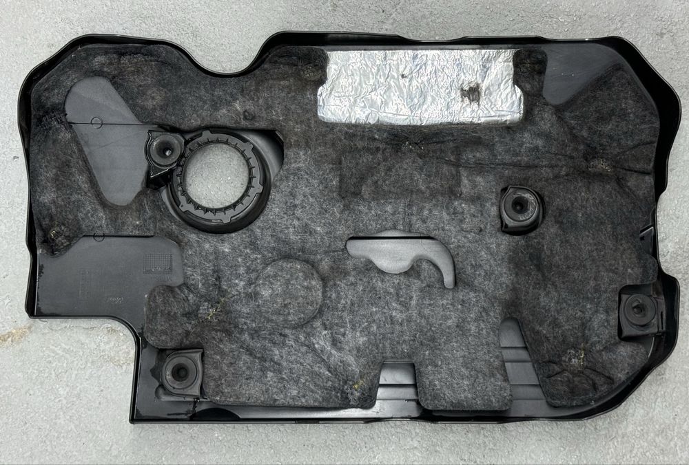 Ford Focus MK3 górna osłona pokrywa silnika