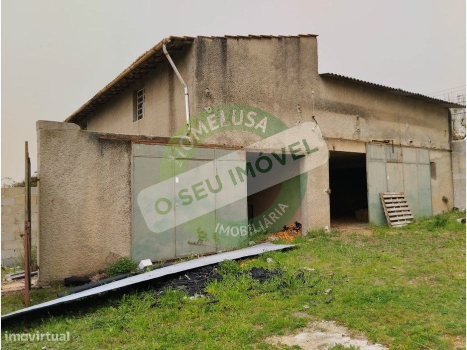 Armazém para arrecadação e arrumos em Sangalhos- Anadia