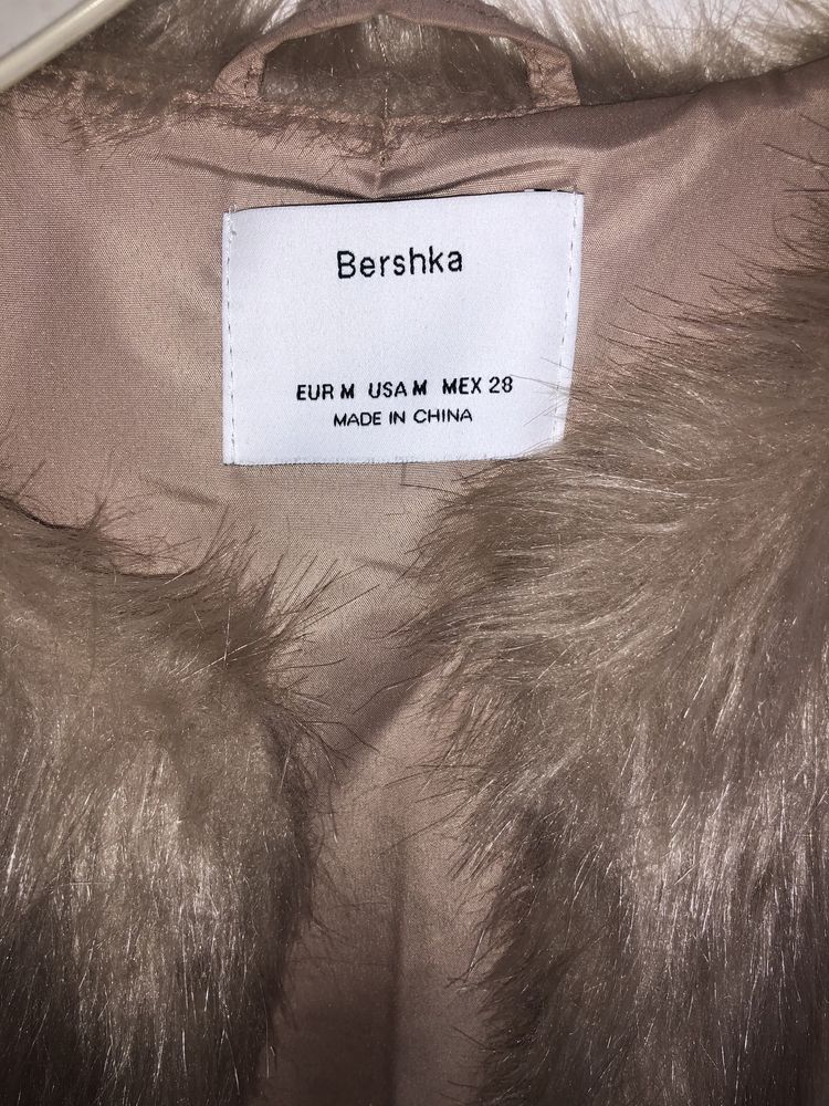 Colete Bershka