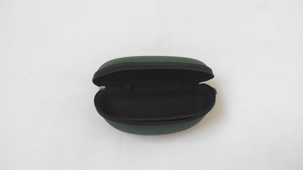 Футляр для окулярів