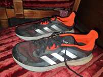 Buty sportowe Adidas dla biegaczy