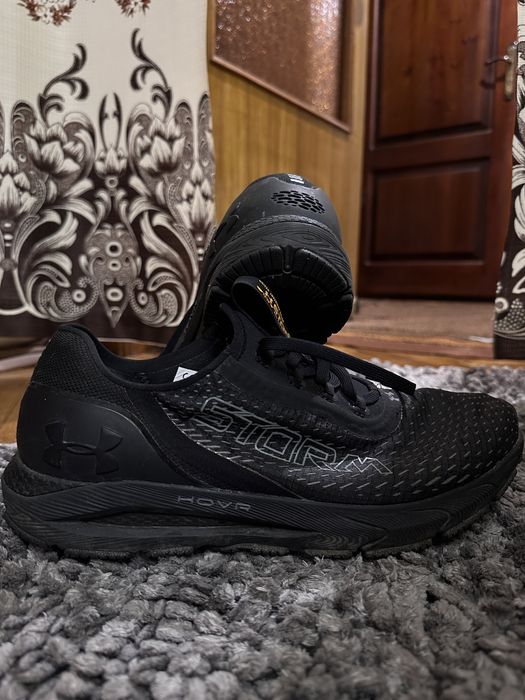 Кросівки under armour