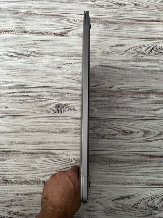 MacBook Pro 16" A2141 (Touch Bar 2019)Core i9 2.4/32/500 Pro 5300M 4Gb