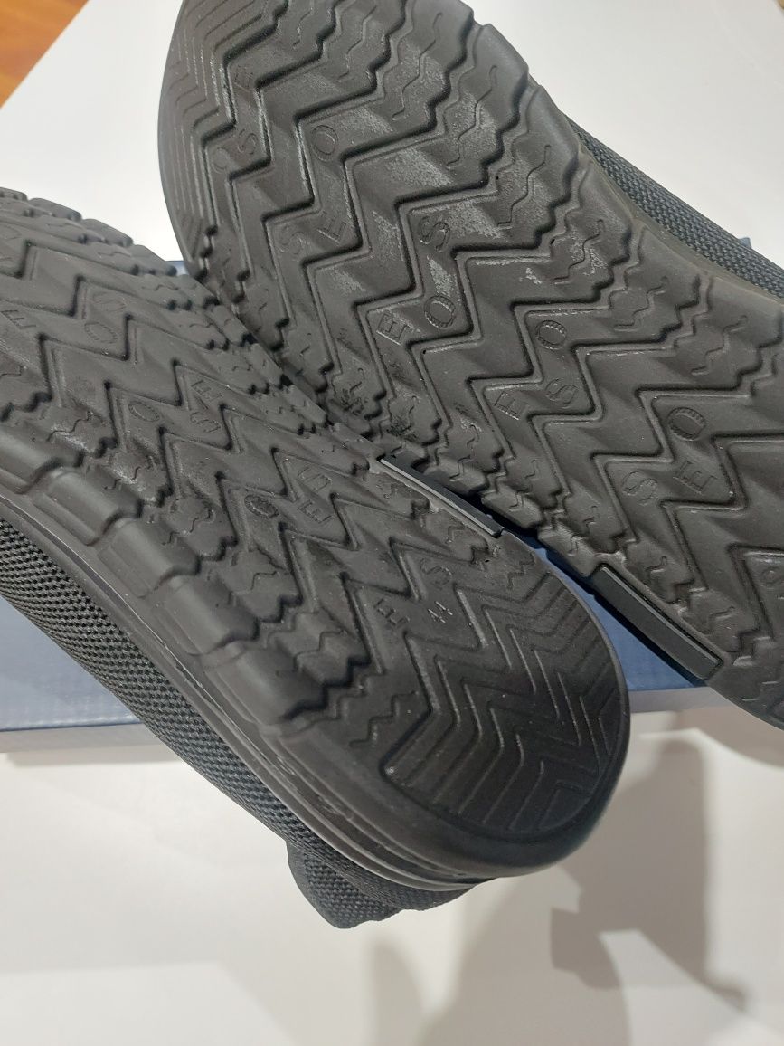 Buty męskie sportowe 44