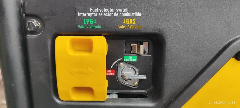 Продам генератор