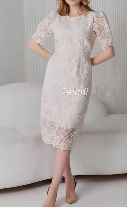 Святкова сукня з вишивкою , розмір S