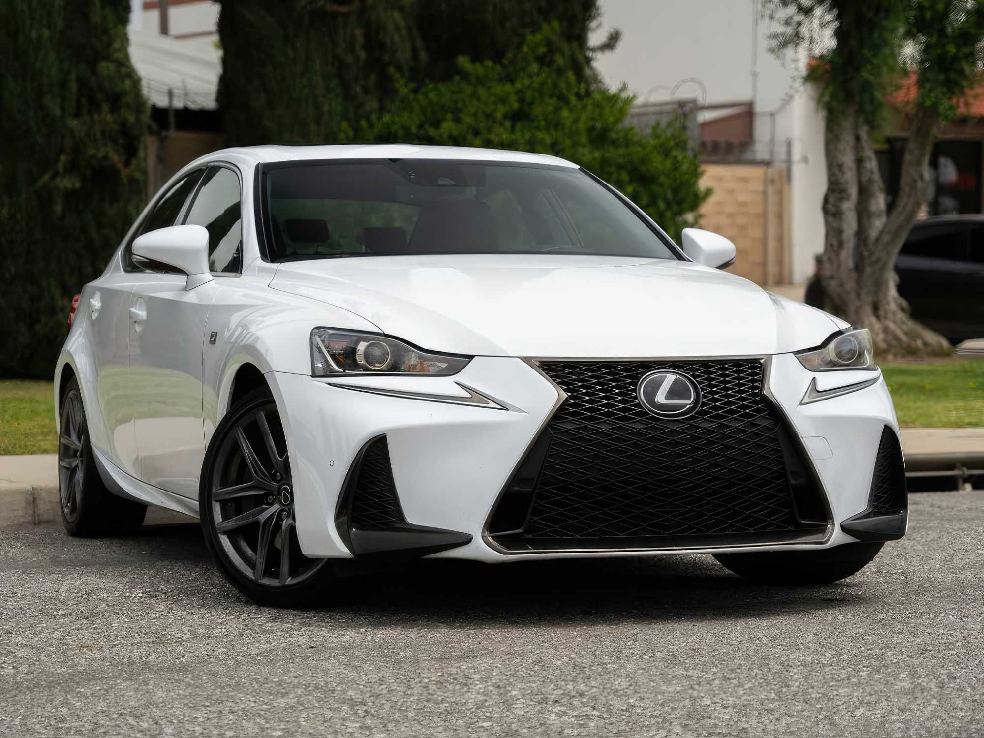 2018 Lexus IS 300