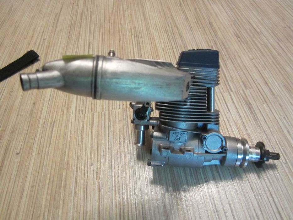 продам авиамодели, авиамодельные микродвигатели ,пропеллеры .