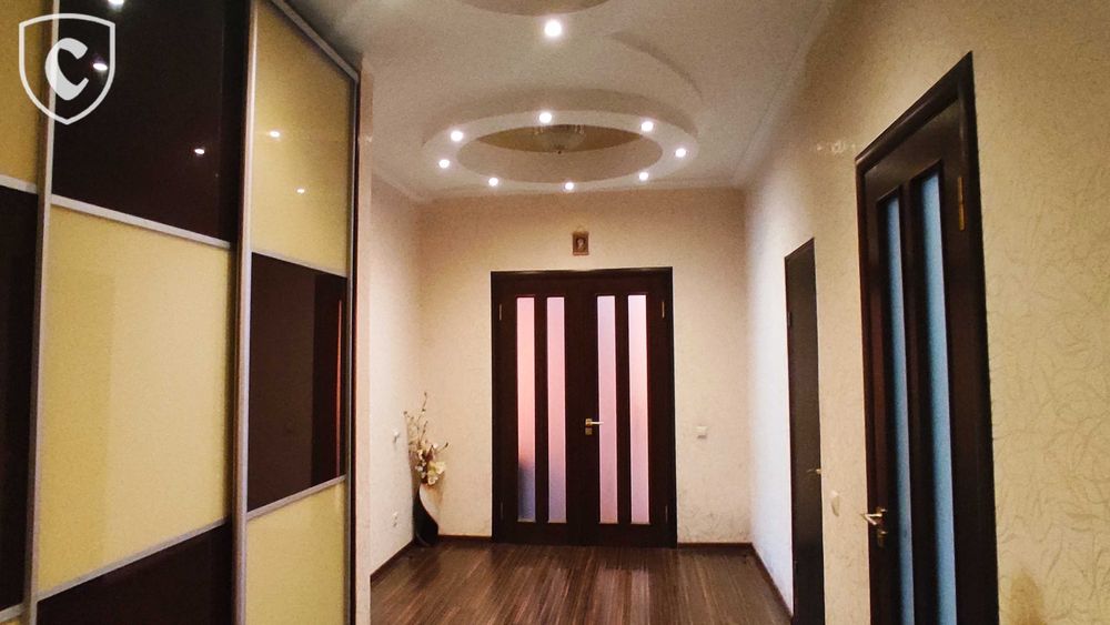 Будинок з виходом до Десни, Новосілки