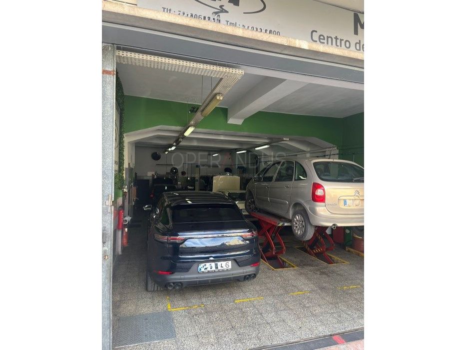 Oficina e reparação automóvel