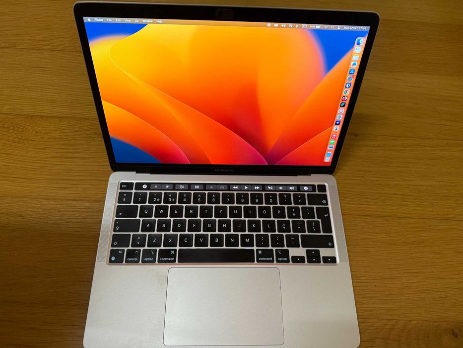MacBook Pro M1 13”– 16GB RAM / 256GB SSD – Prateado