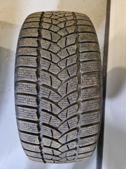 Opony zimowe Firestone Winterhawk 3 235/45/R18 3 szt