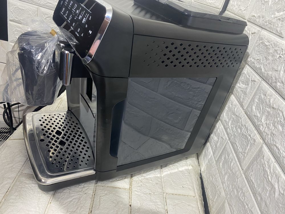Кавомашина Philips latte Go EP 3246