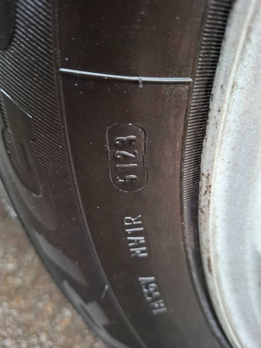 Продам зимові покришкі