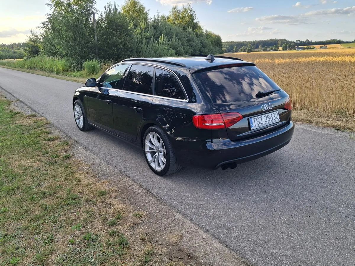 Audi A4 2.0 TDI 140KM Bi Xenon Led Chrom Pakiet Klimatronik Alufelgi Tempomat