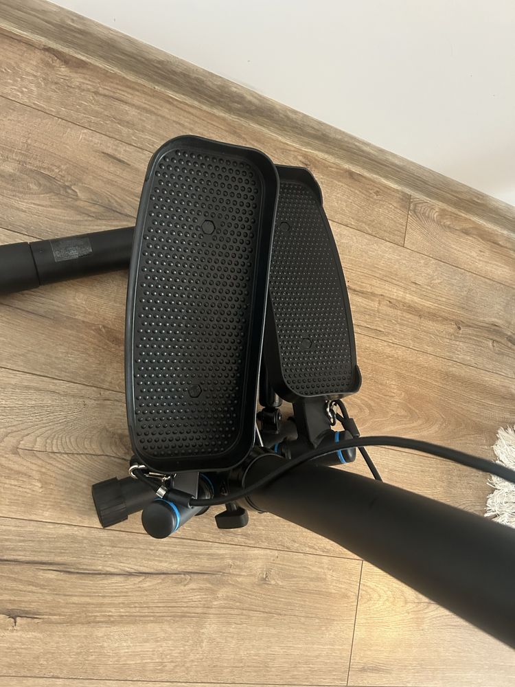 Stepper skrętny z linkami