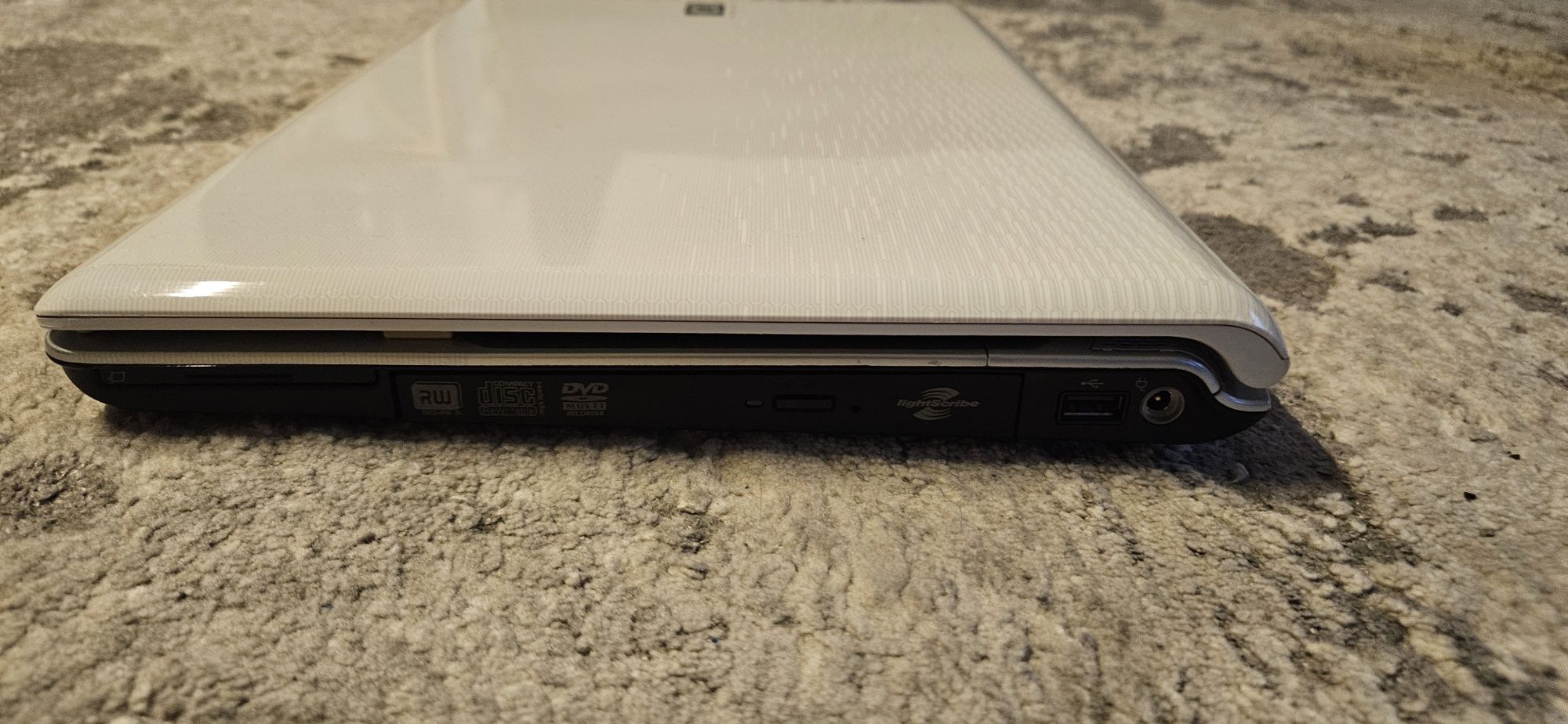 Laptop HP  Pavilion dv6599ew Special Edition