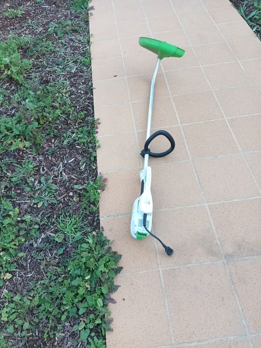 Roçadora/aparador de relva Elétrico, Lagos-Algarve