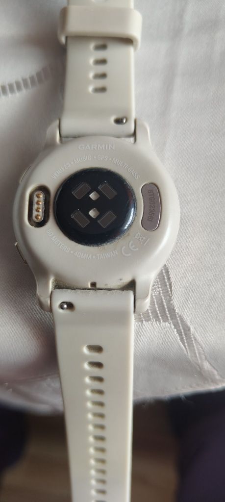 Używany Garmin venu 2s