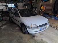 OpelCorsa Branco de 99 por 450€