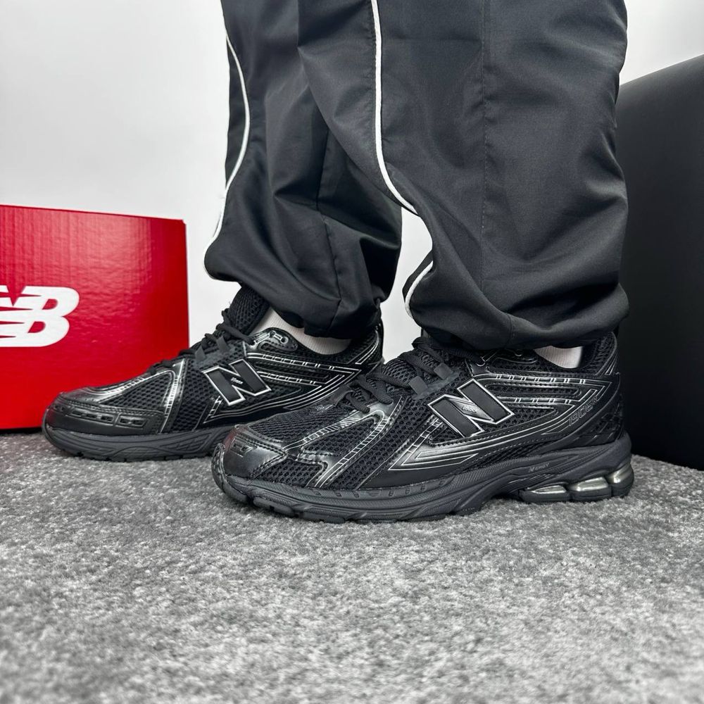New Balance 1906R Black