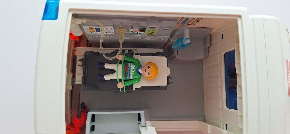 Karetka playmobil 6685