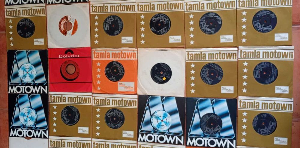 Vini's Musica Single's Antigos - Anuncio 2/2