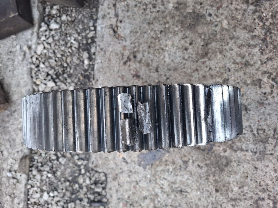 995216 kolo zębate zwolnicy 2388 case 2188 uszkodzone