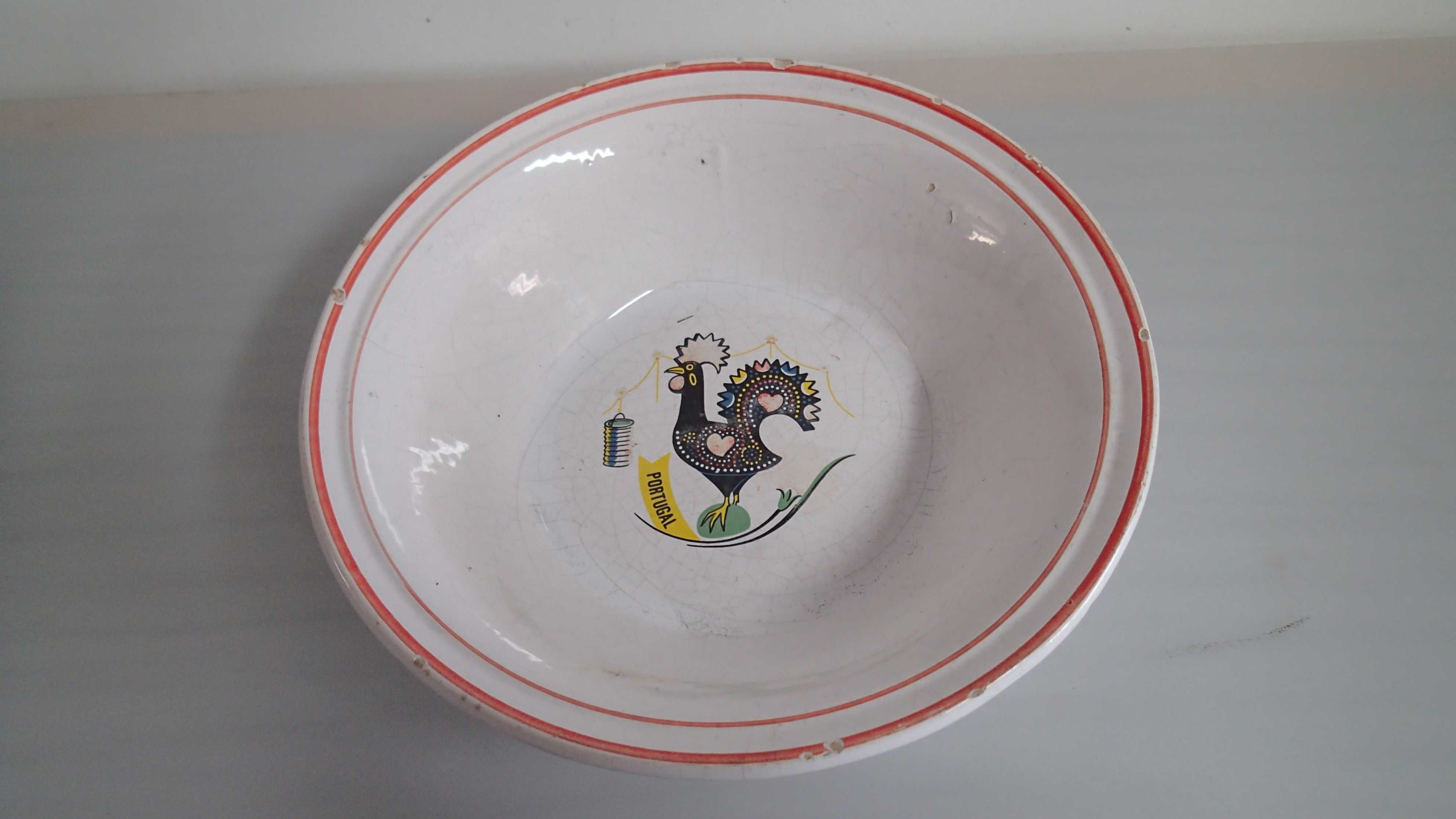 Saladeira antiga da "Cerâmica Capoâ"
