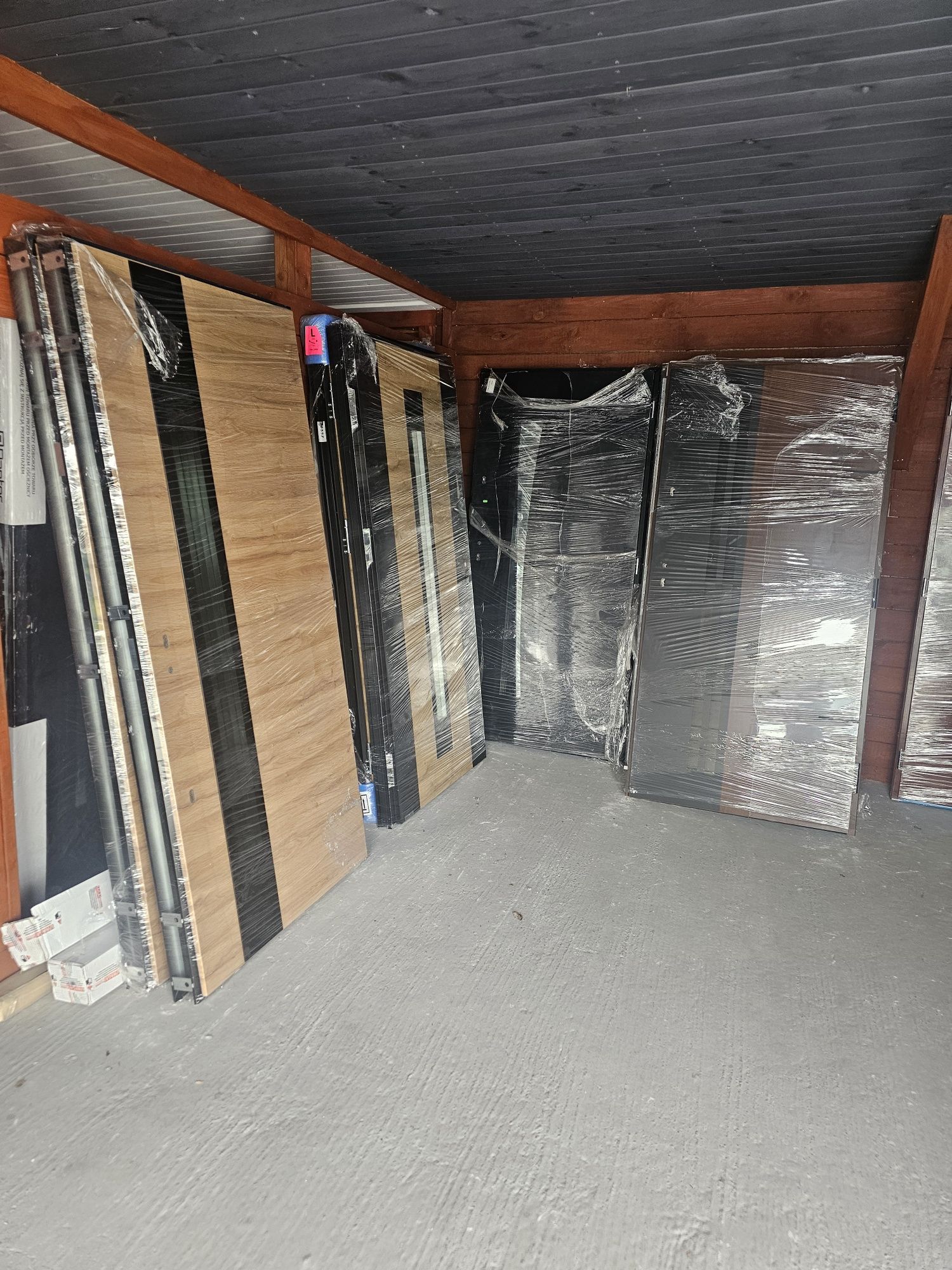 Drzwi zewnętrzne nowe 90 x 206