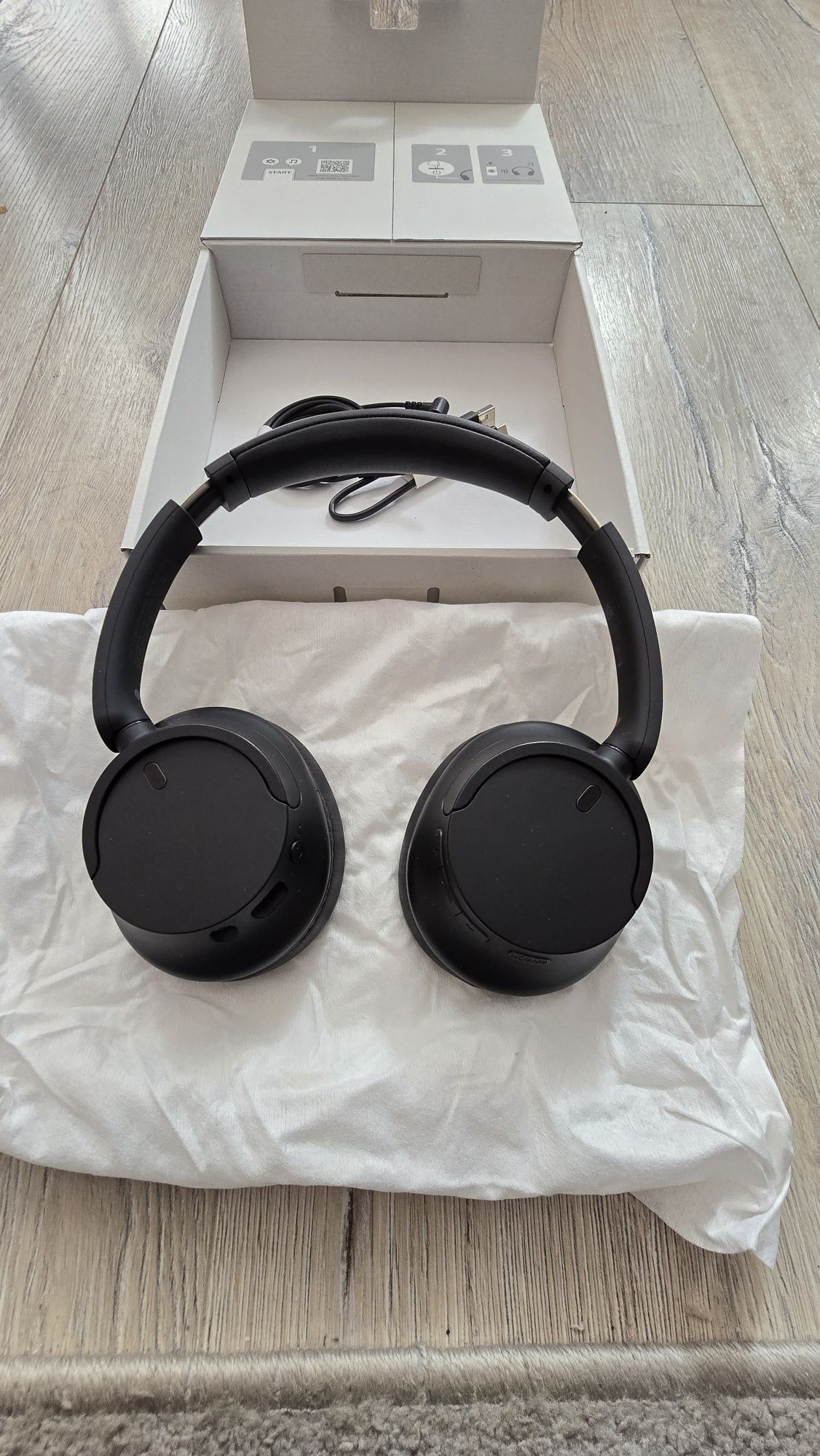 Słuchawki nauszne Sony WH CH 720 N