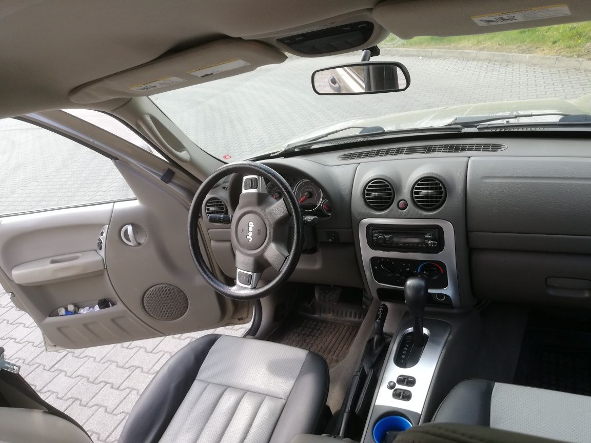 Jeep cherokee kj 2.8 crd