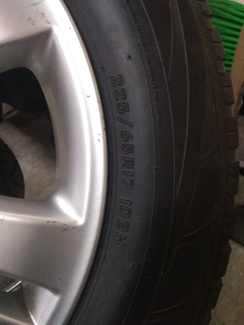 Диск з шиною 255/65 R17