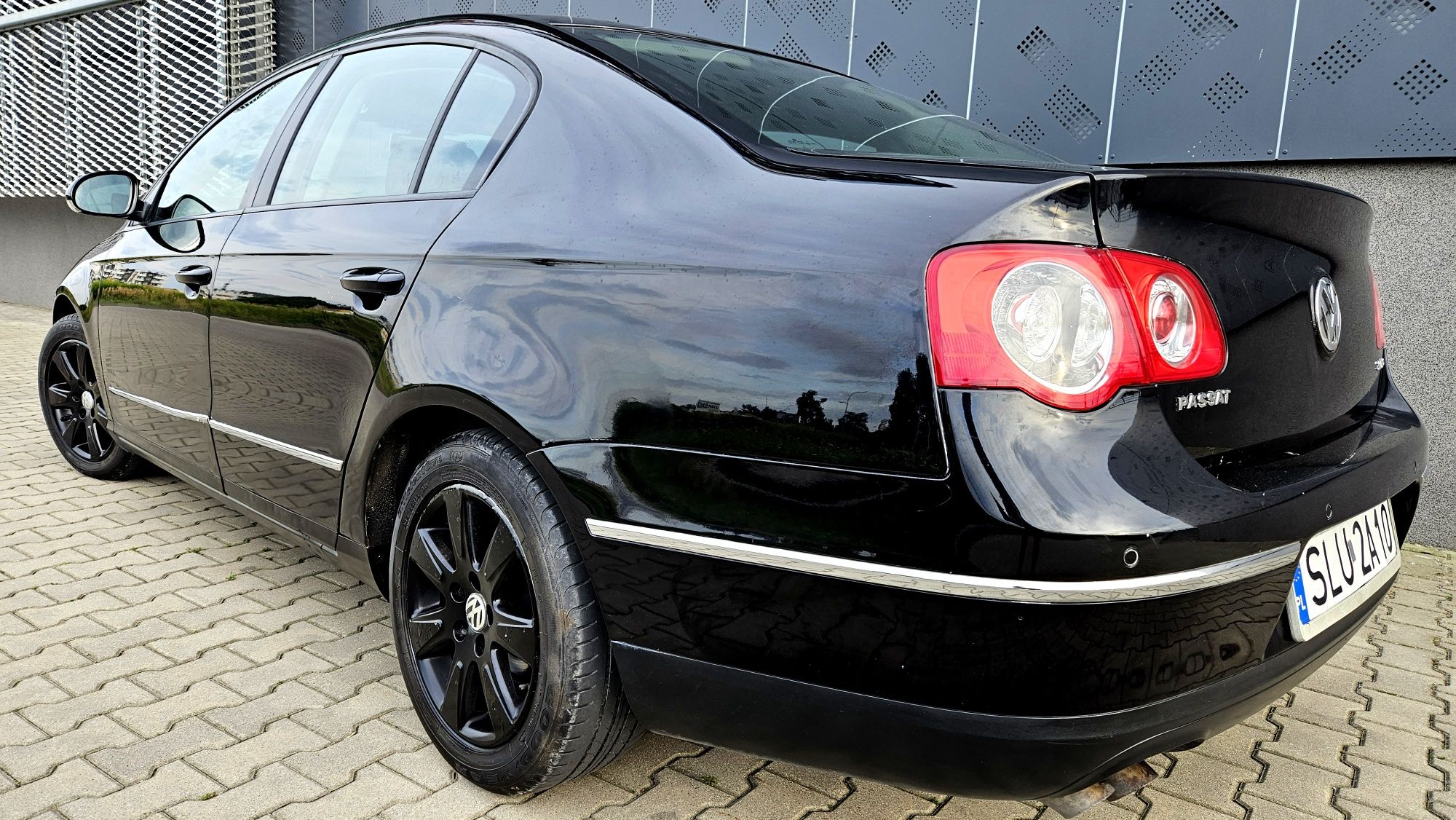 VW PASSAT B6 2.0 TDi 140KM 8V !!Klimatronic ,SEDAN , Ładny , Kubełki!!
