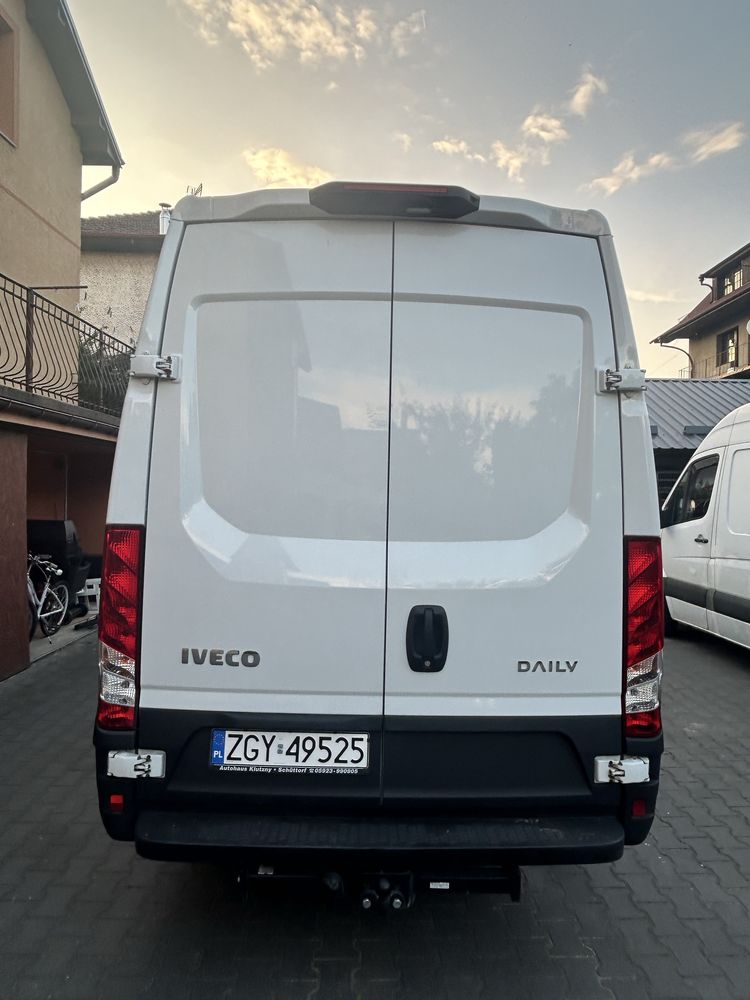 Iveco Daily 35-180 Himatic 2023 rok super stan