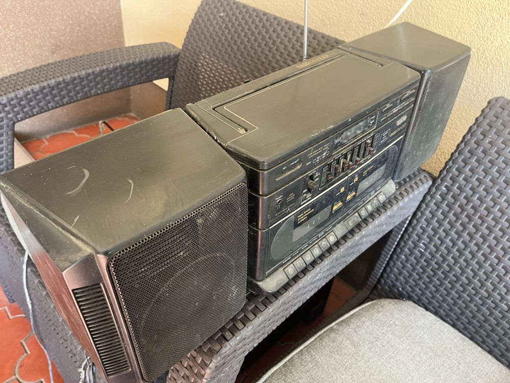 Radiomagnetofon Sanyo