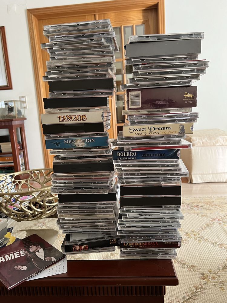 Vendem-se mais de 100 cd’s