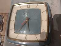 Zegar ścienny Adelco lata 50-60 elektryczny