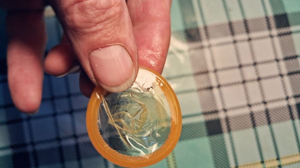 Продам просроченые презервативы в Харькове