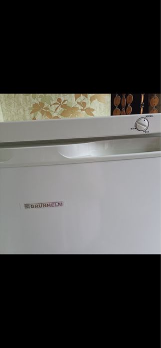 Продам морозильну камеру