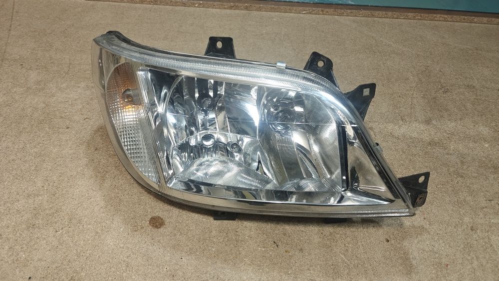 Фари Sprinter w903 пара заброньовані