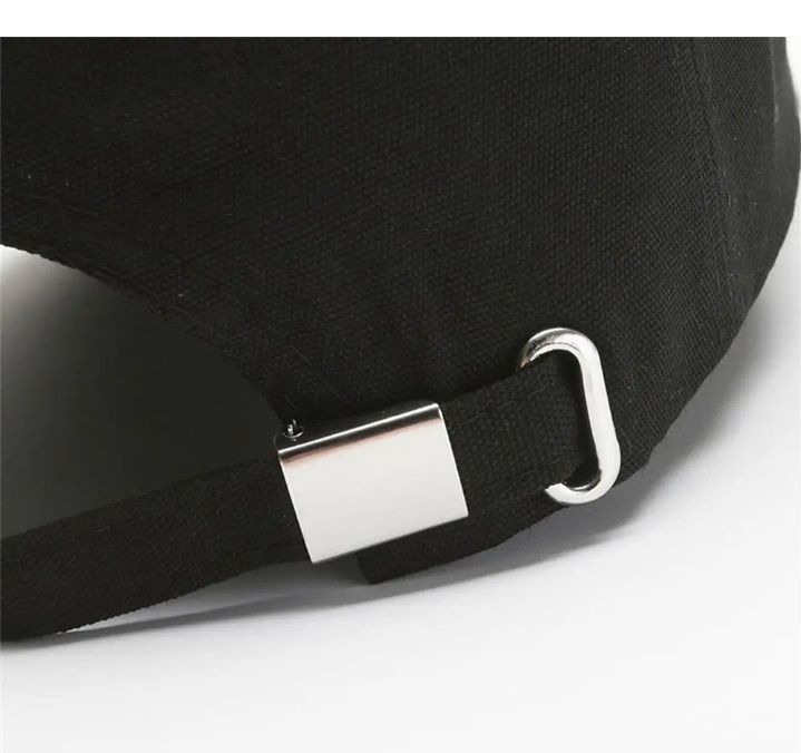 Бейсболка чорна,червона чоловіча.