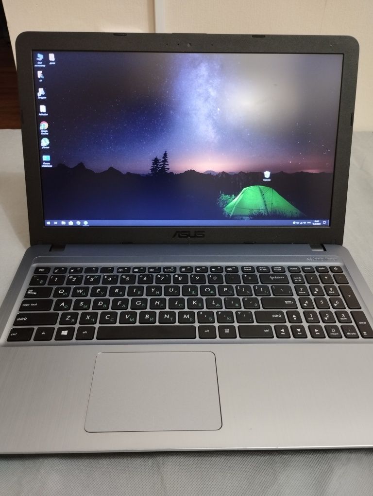 Ноутбук Asus x540u ssd DDR 4 16 gb, 2 gb видео