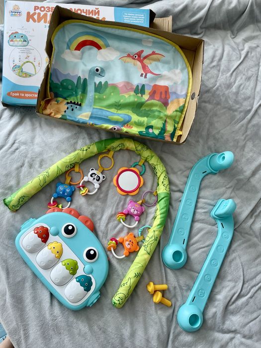 Дитячий килимок.