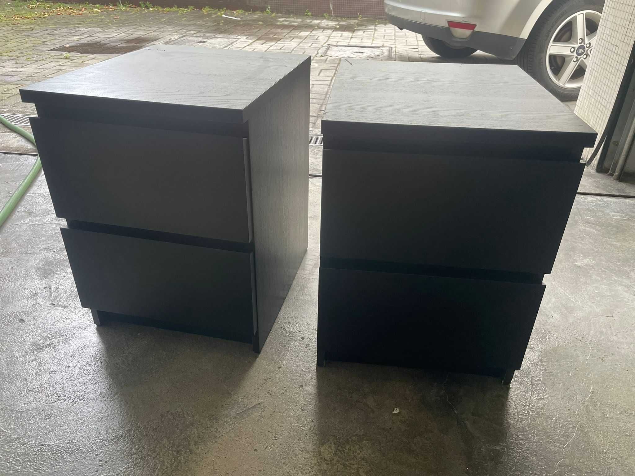 Mesinha Cabeceira IKEA MALM