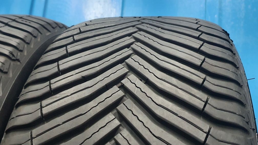 4 x 255/45 R19 Sprzedam opony całoroczne Michelin