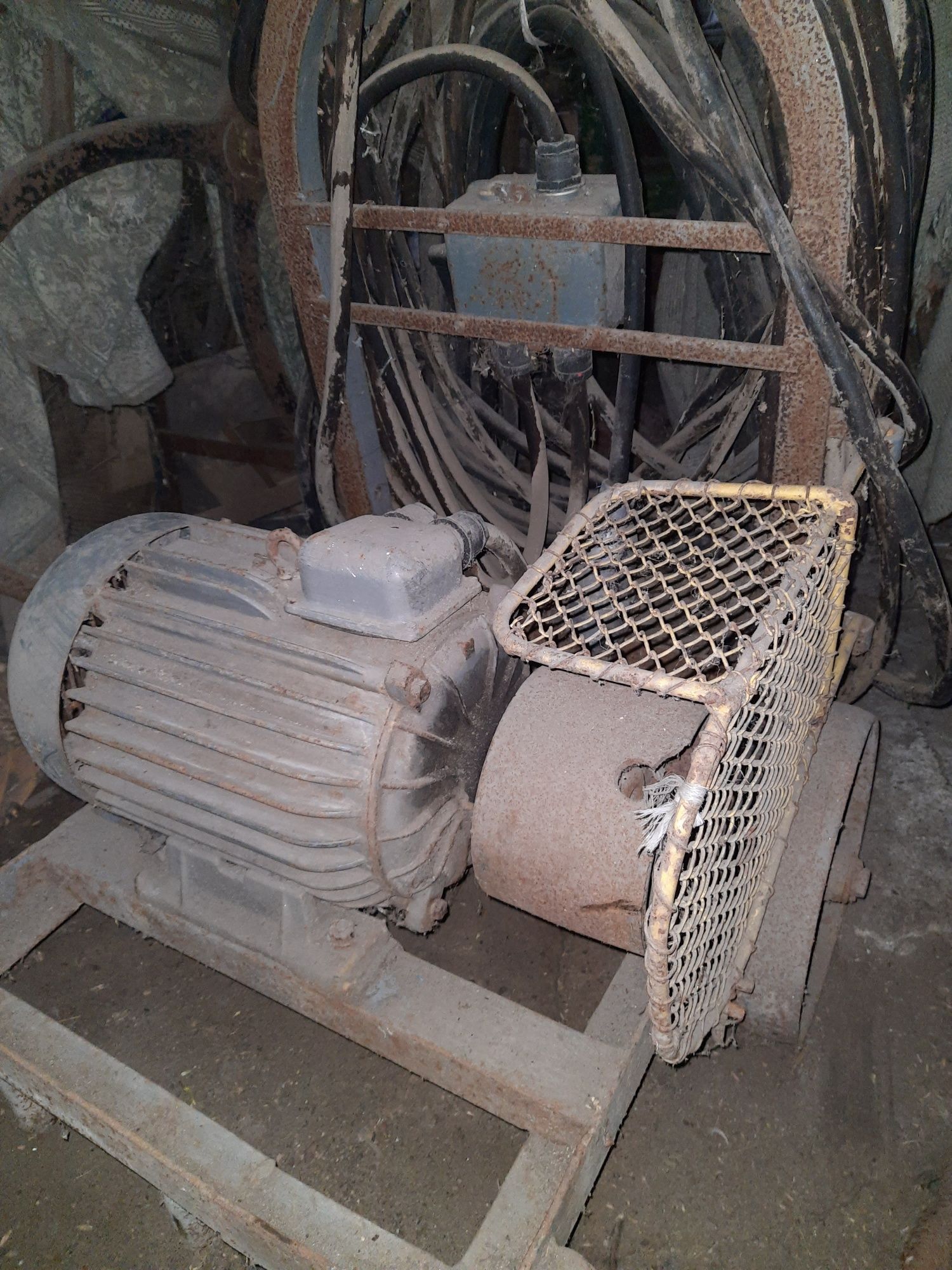 Ślnik elektryczny 7.5-5.5 kw dwa taniej