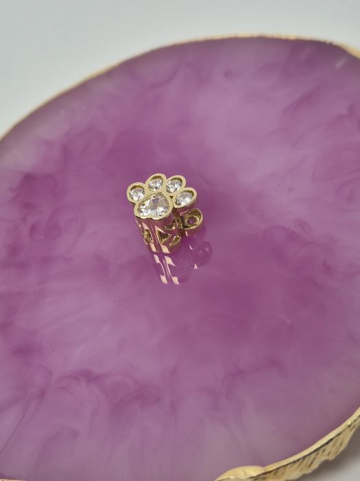 Nowy złoty charms do bransoletki typu Pandora,PSIA łapka,cyrkonie